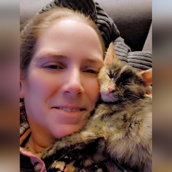 Meet your Posher, Aarica - Picture 2 of 7